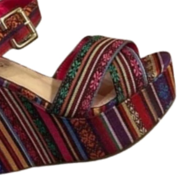 Breckelle's Tribal‎ Platform Sandals - Picture 2 of 2